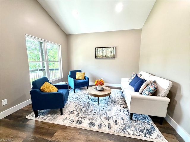 128 Arrowood Lane, Harmony, NC 28634