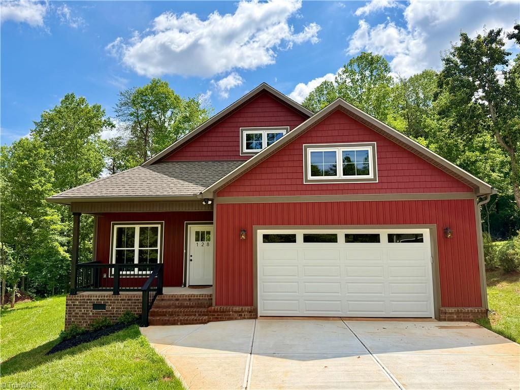 128 Arrowood Lane, Harmony, NC 28634