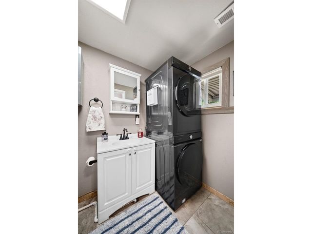 4720 Robb St, Wheat Ridge, CO 80033