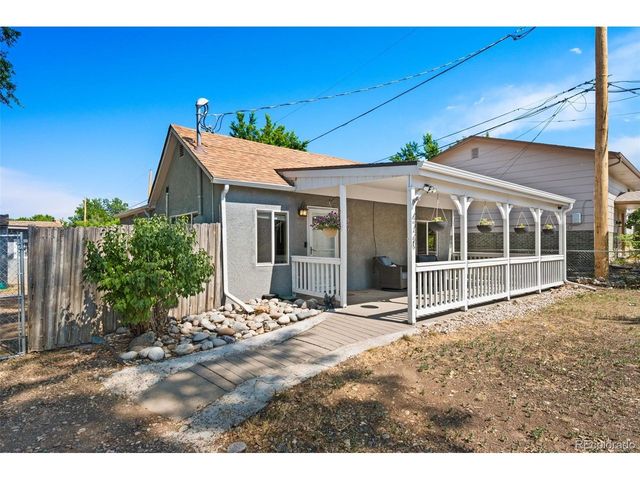 4720 Robb St, Wheat Ridge, CO 80033