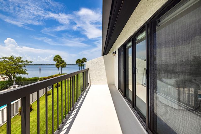 3474 S OCEAN Boulevard 10, Palm Beach, FL 33480