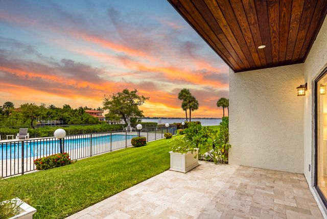 3474 S OCEAN Boulevard 10, Palm Beach, FL 33480