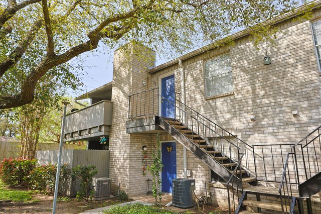 9700 Leawood Boulevard 1902, Houston, TX 77099