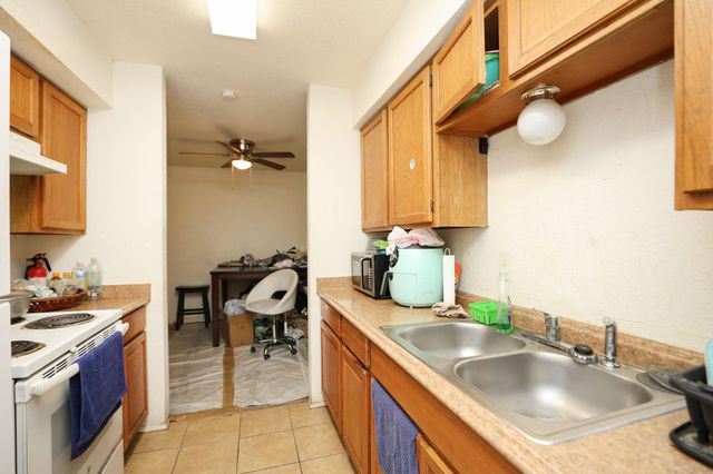 9700 Leawood Boulevard 1902, Houston, TX 77099