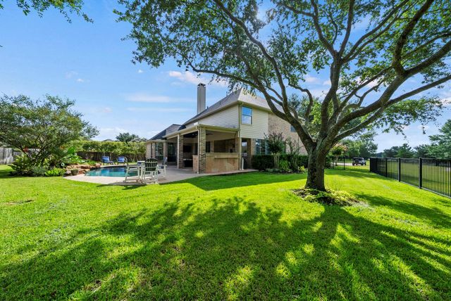 18442 S Settlers Shore Drive, Cypress, TX 77433