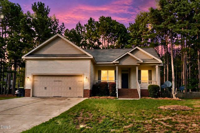 31 Maple Leaf Court, Lillington, NC 27546