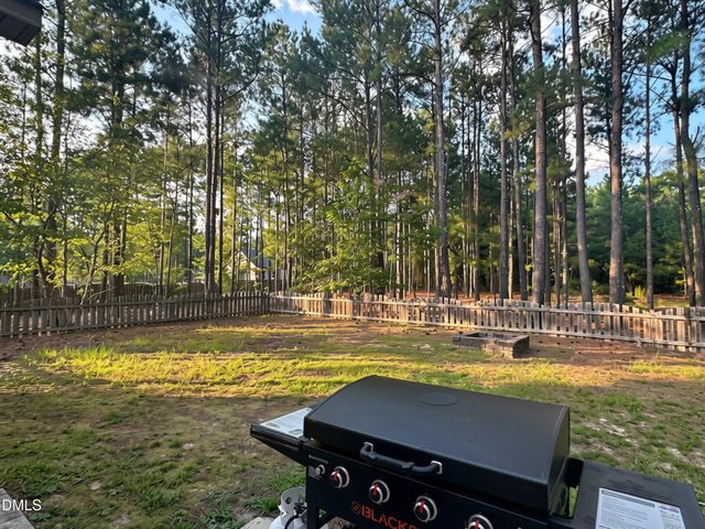 31 Maple Leaf Court, Lillington, NC 27546