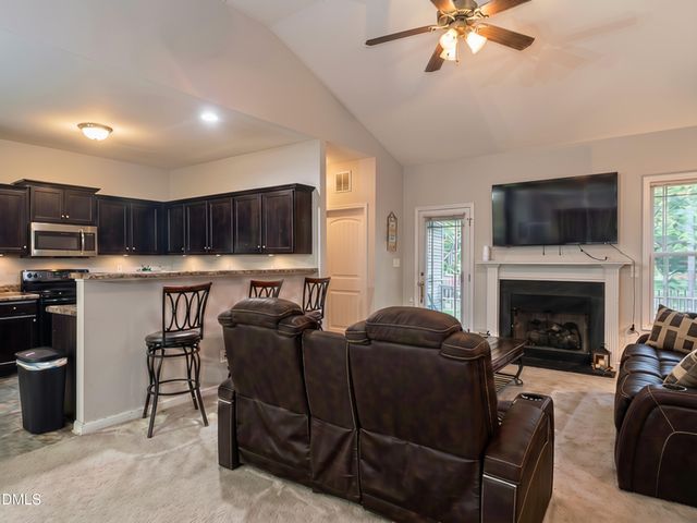 31 Maple Leaf Court, Lillington, NC 27546