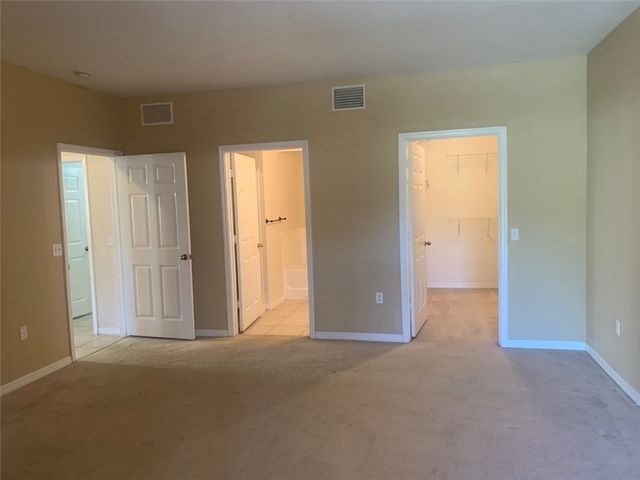 2440 57th Circle 2440, Vero Beach, FL 32966