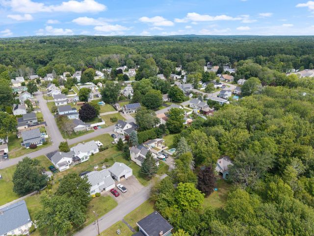 6 Brick Street, Somersworth, NH 03878