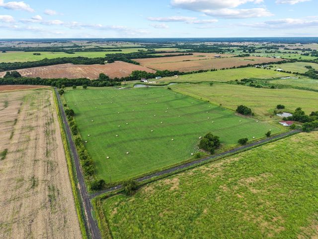 2972 County Road 4826, Wolfe City, TX 75496