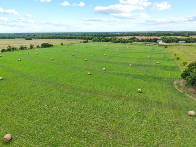 2972 County Road 4826, Wolfe City, TX 75496