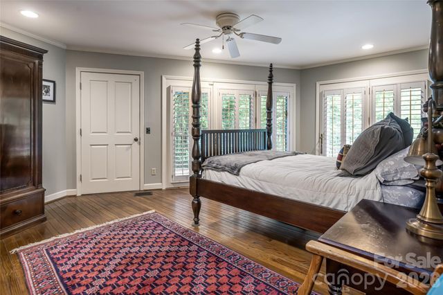 18 Forest Road, Asheville, NC 28803