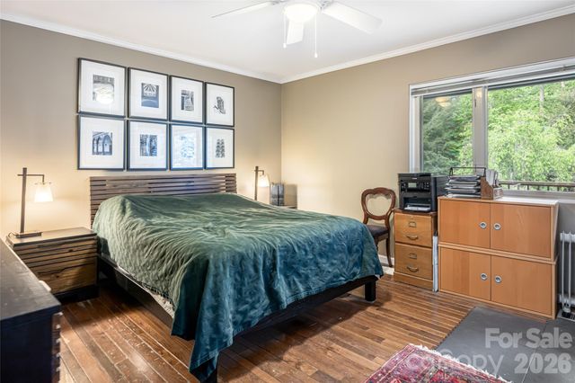 18 Forest Road, Asheville, NC 28803