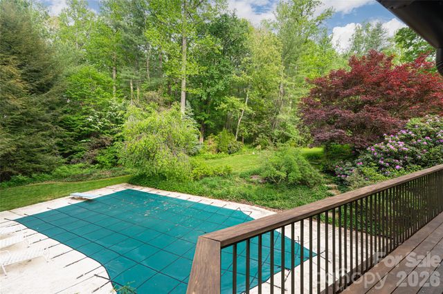 18 Forest Road, Asheville, NC 28803