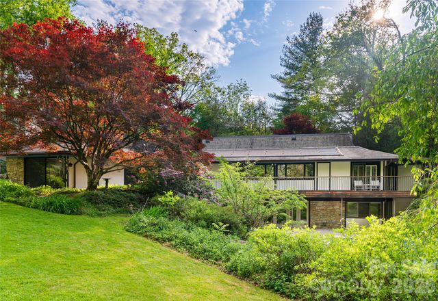 18 Forest Road, Asheville, NC 28803
