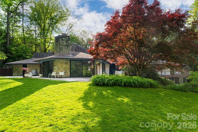 18 Forest Road, Asheville, NC 28803