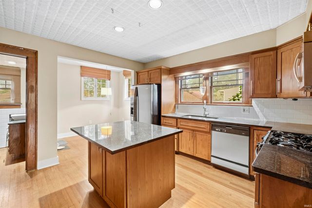 1307 Kensington Boulevard, Fort Wayne, IN 46805