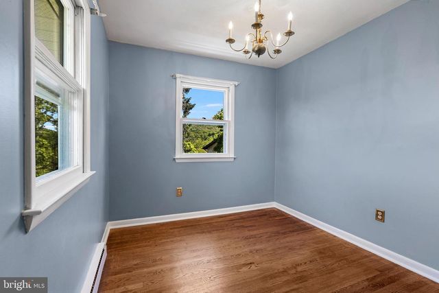 355 POINTFIELD DR, Harpers Ferry, WV 25425