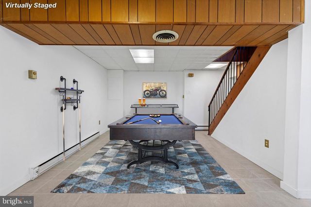 355 POINTFIELD DR, Harpers Ferry, WV 25425