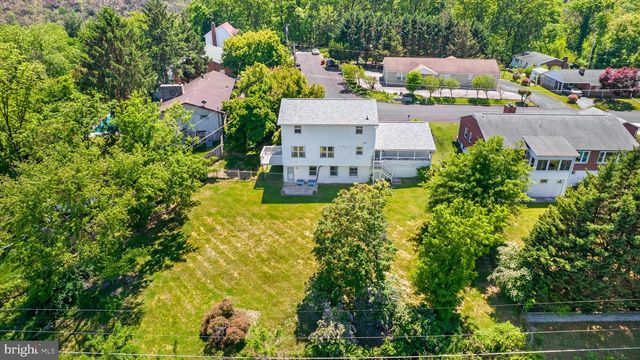 355 POINTFIELD DR, Harpers Ferry, WV 25425