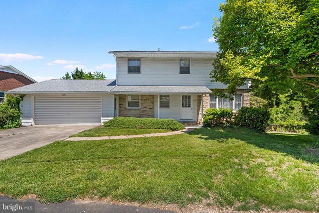355 POINTFIELD DR, Harpers Ferry, WV 25425