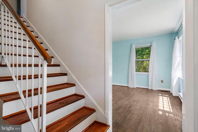 355 POINTFIELD DR, Harpers Ferry, WV 25425