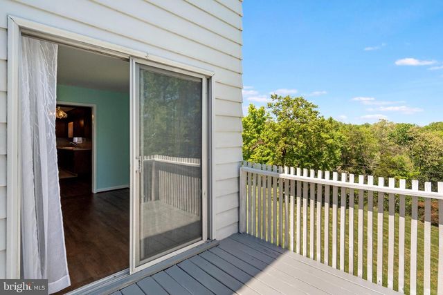 355 POINTFIELD DR, Harpers Ferry, WV 25425