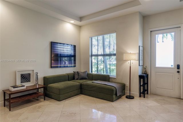 8469 NW 51st Ter 8469, Doral, FL 33166