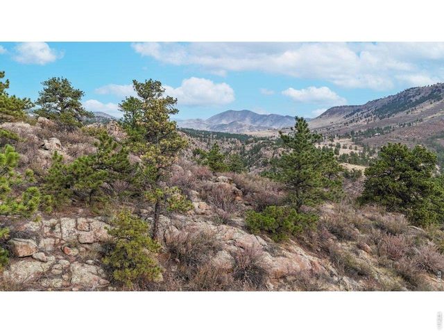 2155 Apple Valley Rd, Lyons, CO 80540