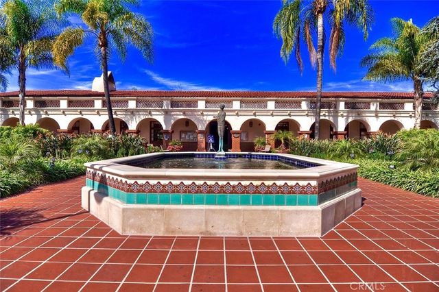 34 Calle Aragon A, Laguna Woods, CA 92637