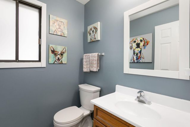 2016 Laura Lane, Chesterton, IN 46304