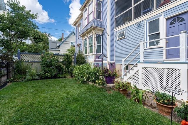 30 Boardman St 2, Salem, MA 01970