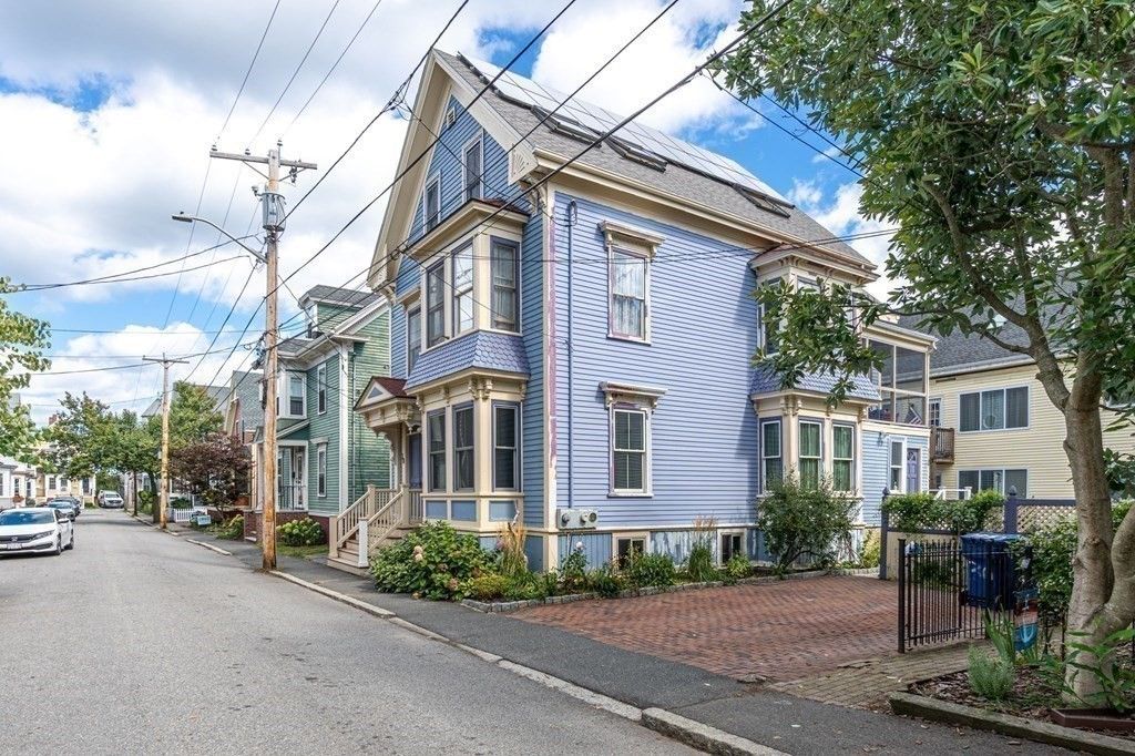 30 Boardman St 2, Salem, MA 01970