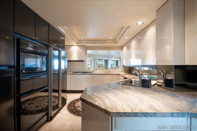 333 Coast Blvd 8, La Jolla, CA 92037