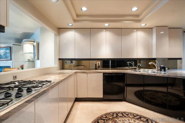 333 Coast Blvd 8, La Jolla, CA 92037