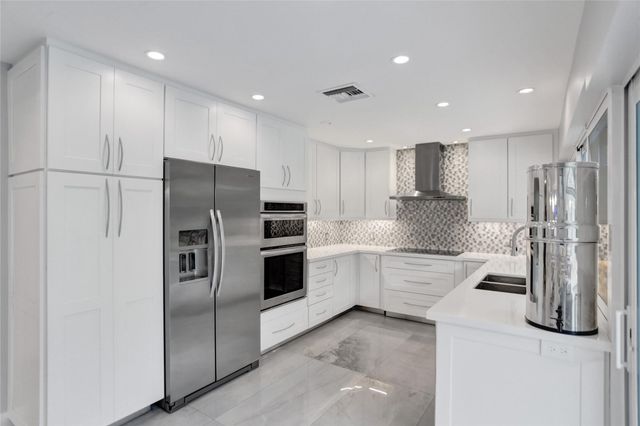 2051 NE 59th Court, Fort Lauderdale, FL 33308