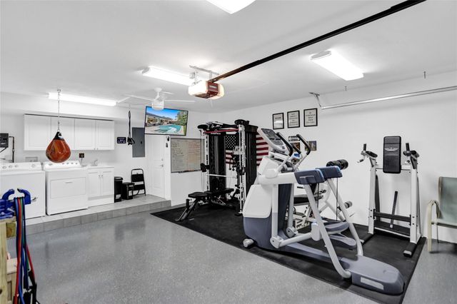 2051 NE 59th Court, Fort Lauderdale, FL 33308
