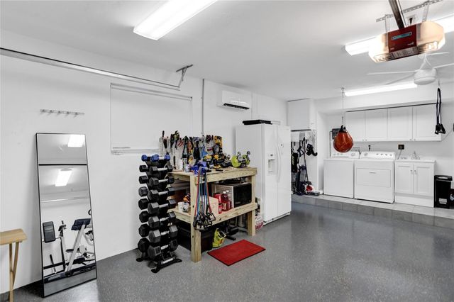 2051 NE 59th Court, Fort Lauderdale, FL 33308