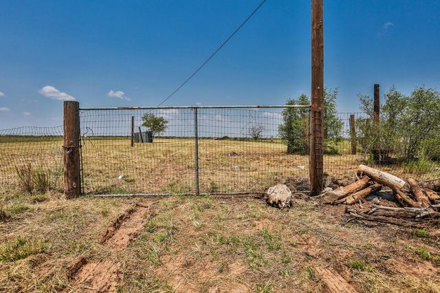 221 N County Road 2850, Lubbock, TX 79403