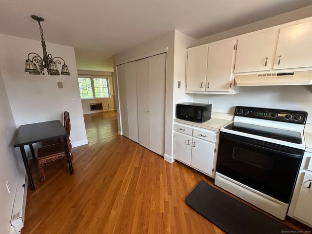 45 Crystal Lane APT D, Mansfield, CT 06268