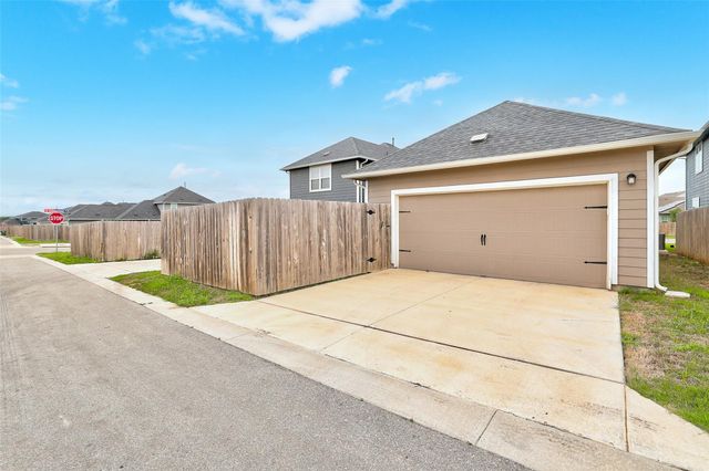 125 Shenandoah DR, Kyle, TX 78640