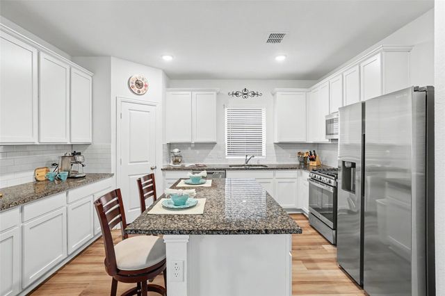 125 Shenandoah DR, Kyle, TX 78640