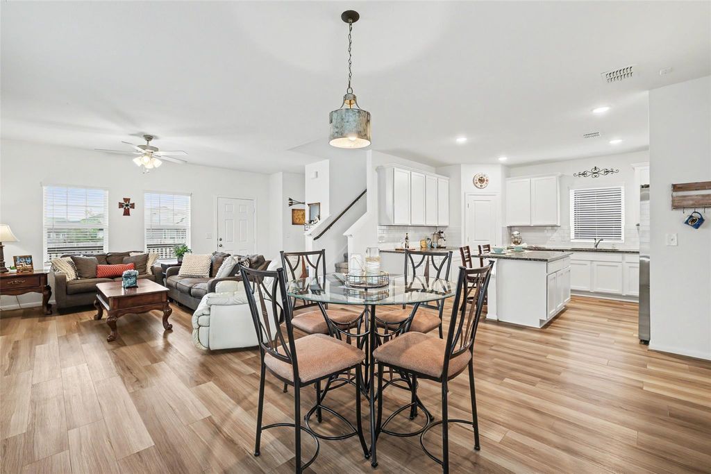 125 Shenandoah DR, Kyle, TX 78640