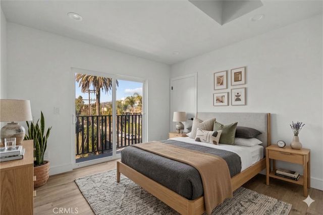 860 N Hudson Ave A, West Hollywood, CA 90005