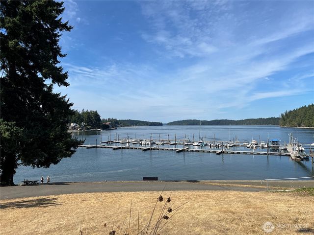 2528 Westwind Drive NW, Olympia, WA 98502