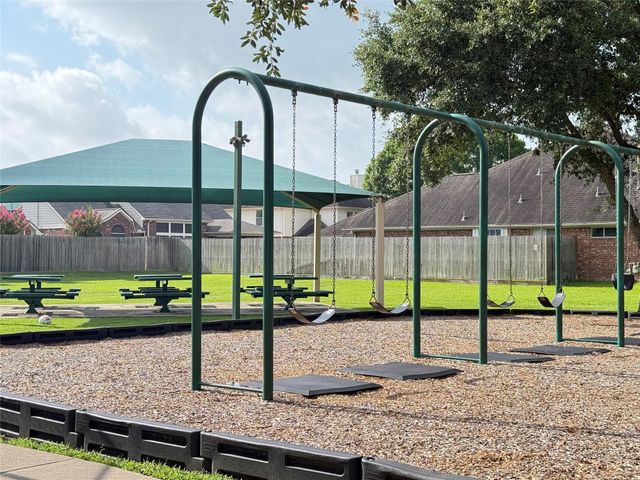 9403 Sundance Drive, Pearland, TX 77584