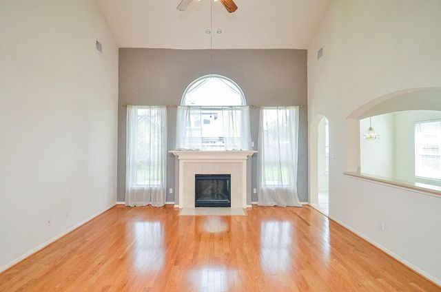 9403 Sundance Drive, Pearland, TX 77584