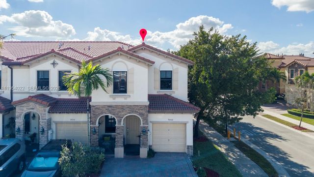 9860 NW 88th St, Doral, FL 33178