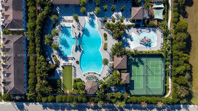 9860 NW 88th St, Doral, FL 33178